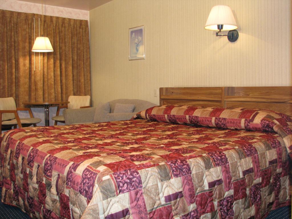 Motel St Moritz Sainte-Agathe-des-Monts Exteriér fotografie